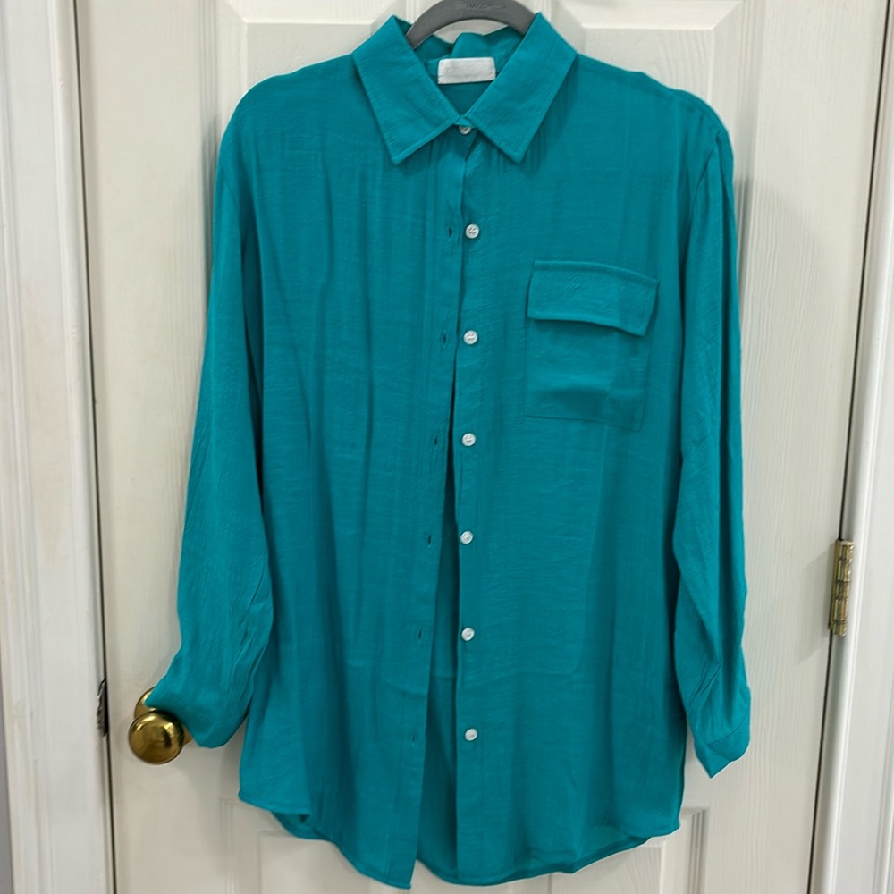 Gauzy light weight shirt